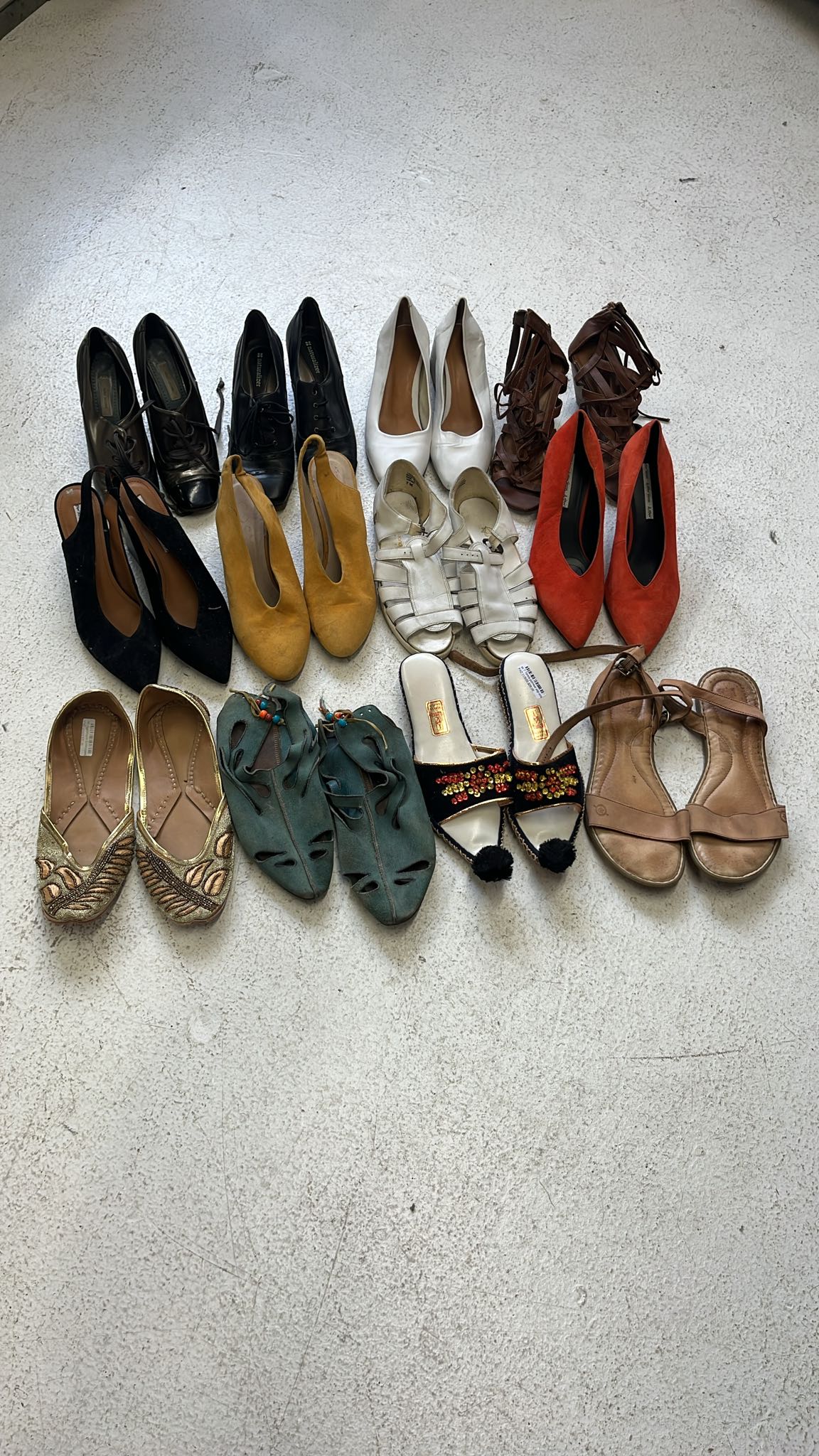 12 Pairs Women’s Mixed Brand Shoes | Maxsold