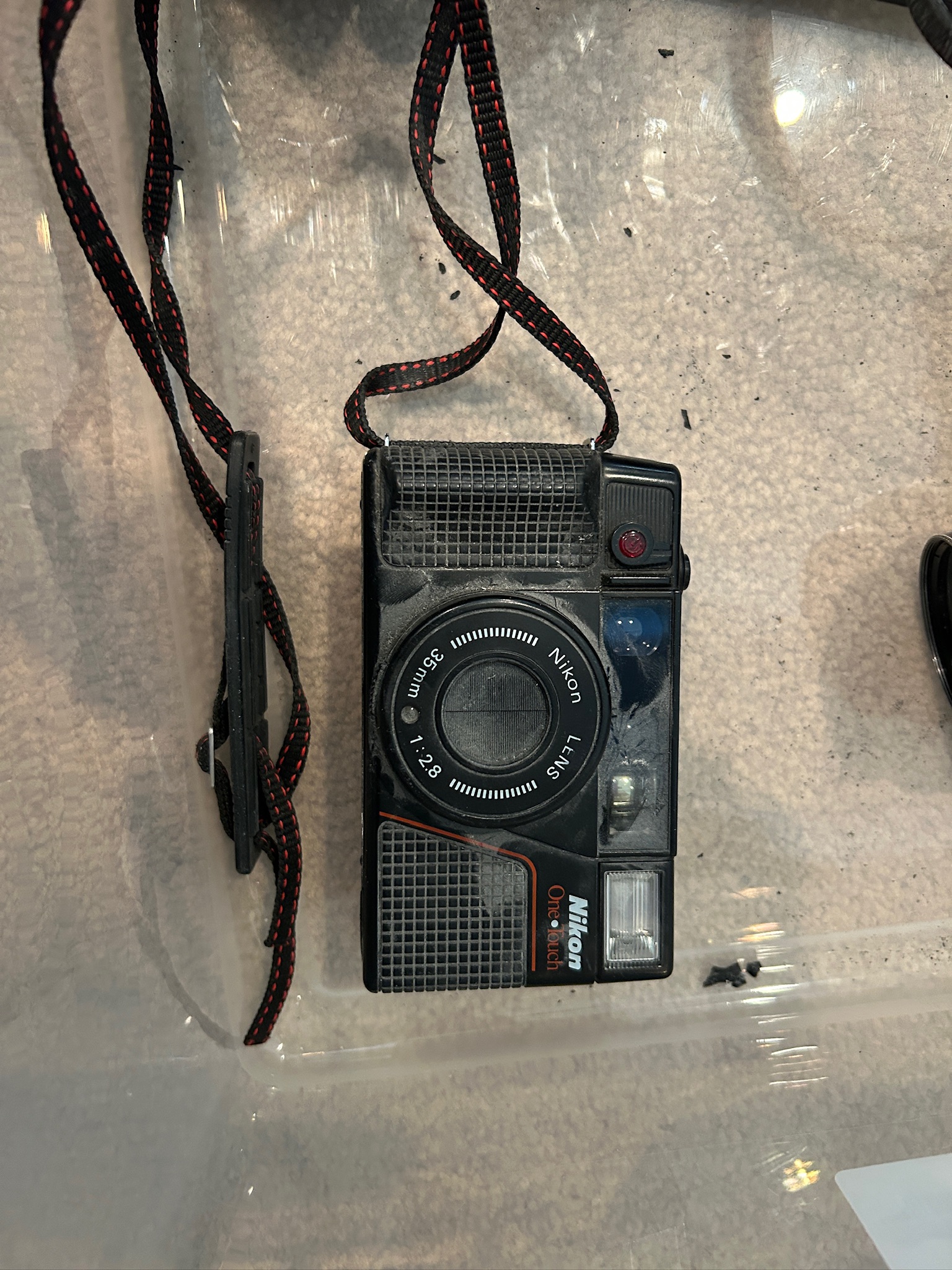 Nikon and Vivitar 35mm Film Cameras, Telephoto Zoom Lens | Maxsold