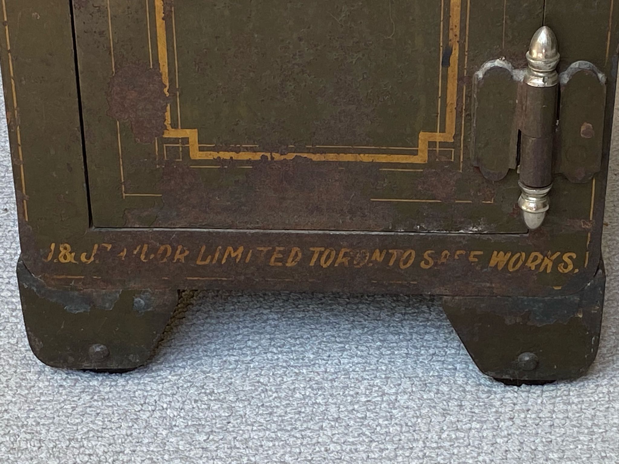 Antique J. & J. Taylor Toronto combination safe | Maxsold