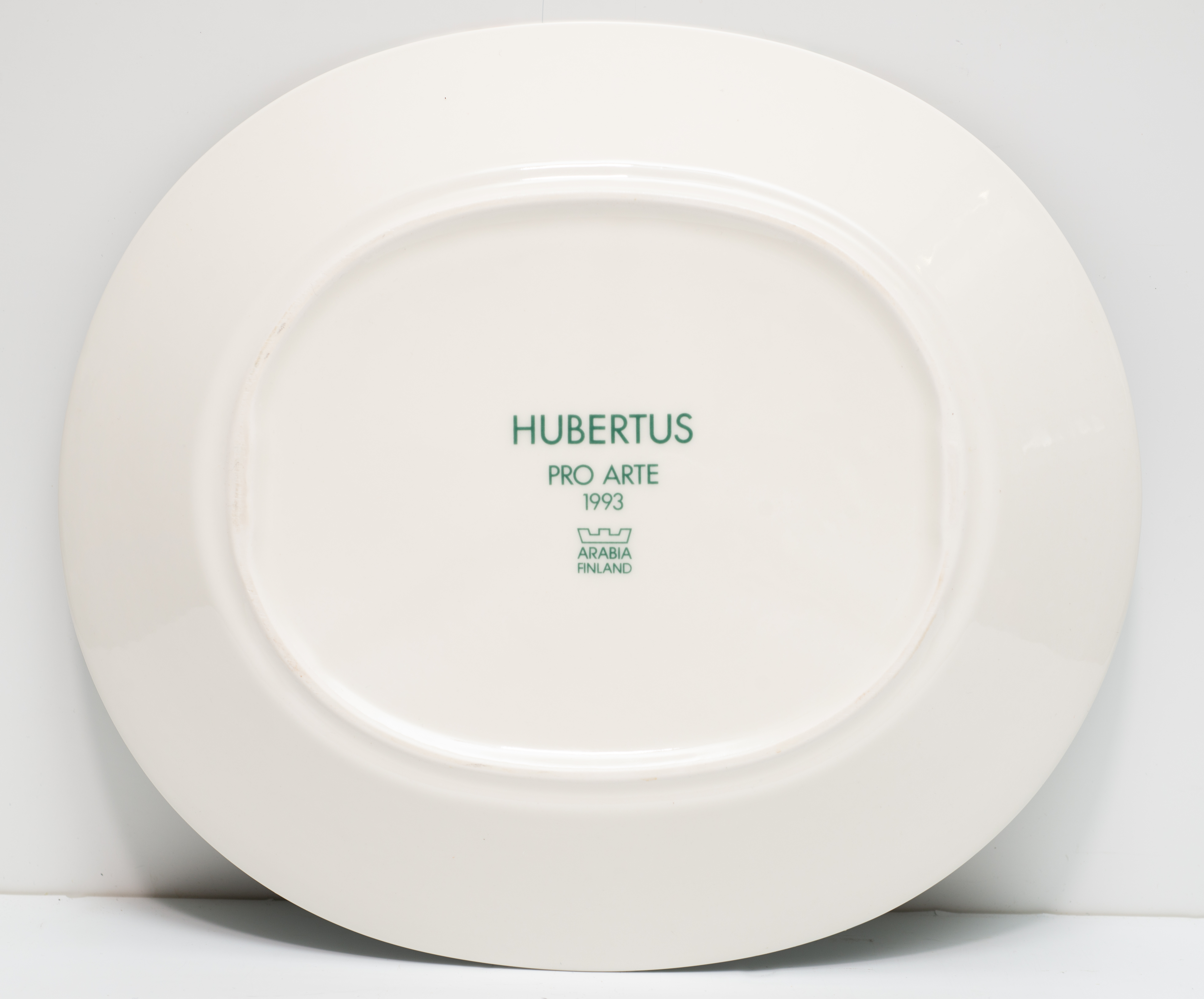 Arabia Pro Arte Hubertus oval serving plate | Maxsold
