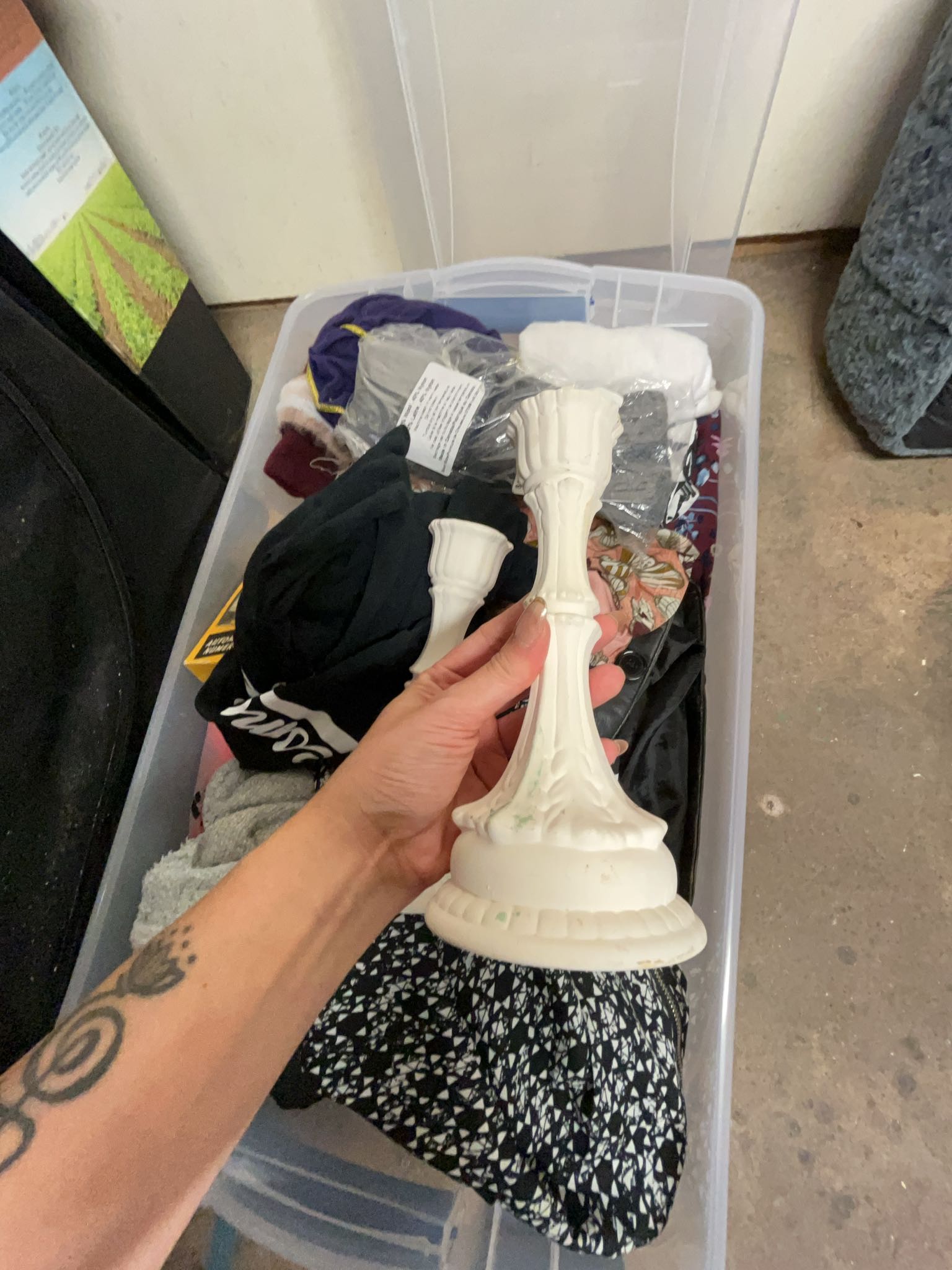 Pair of vintage plaster candlestick holders white | Maxsold