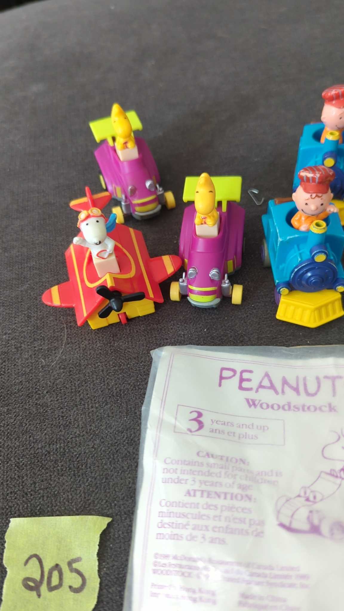 McDonald's Peanuts Happy Meal Vehicles Set | Maxsold