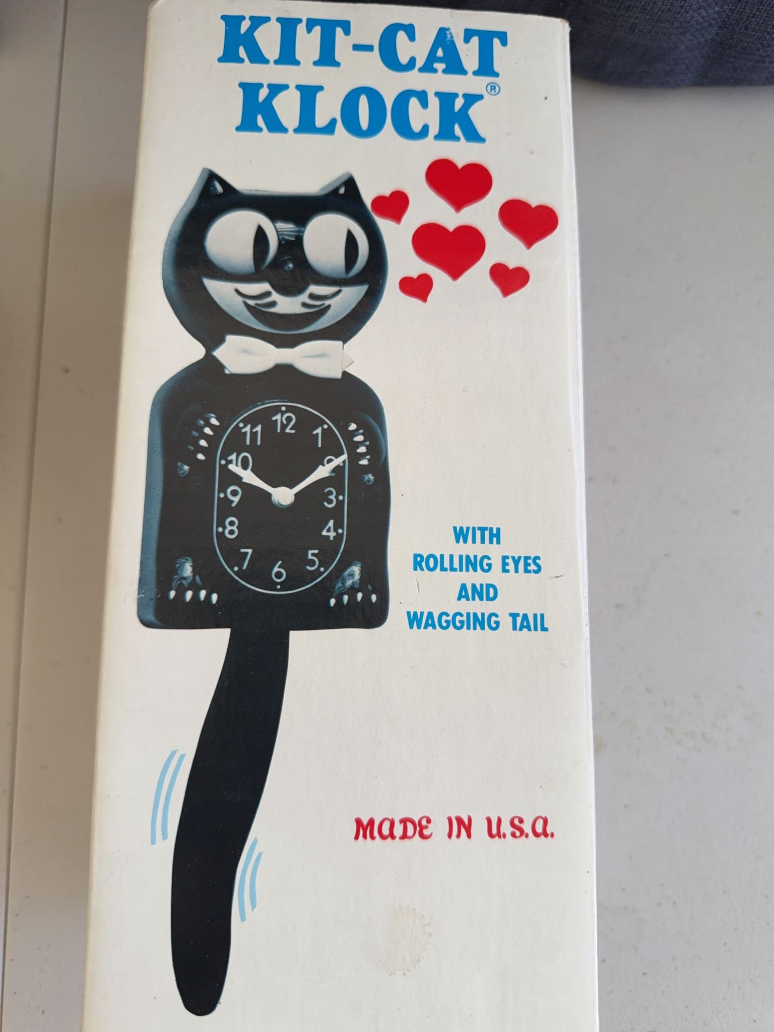 Kit-Cat Klock, Crystal Paperweight, Book & Figurines | Maxsold