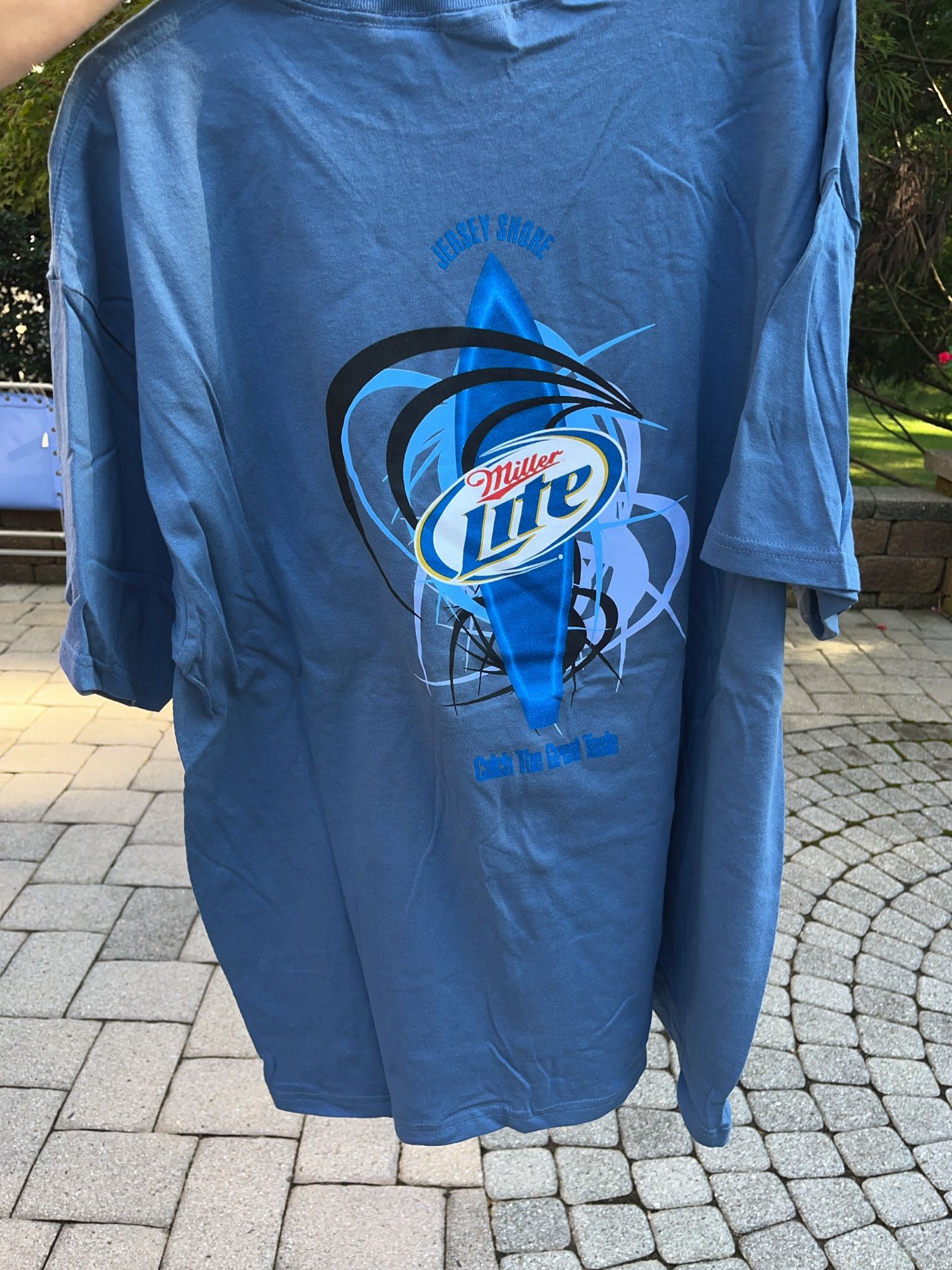 Miller Lite Blue Graphic Logo T-Shirt XL | Maxsold