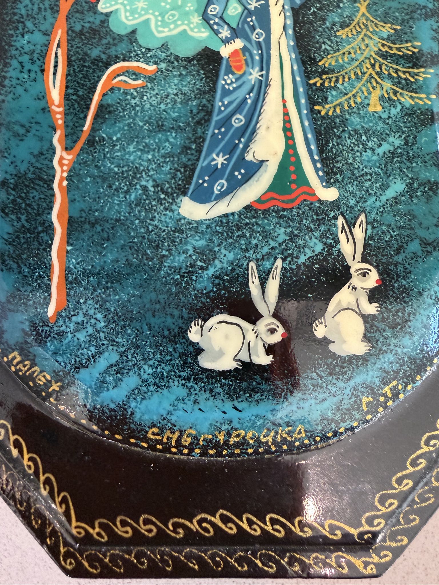 Russian Palekh lacquer papier-mâché box 