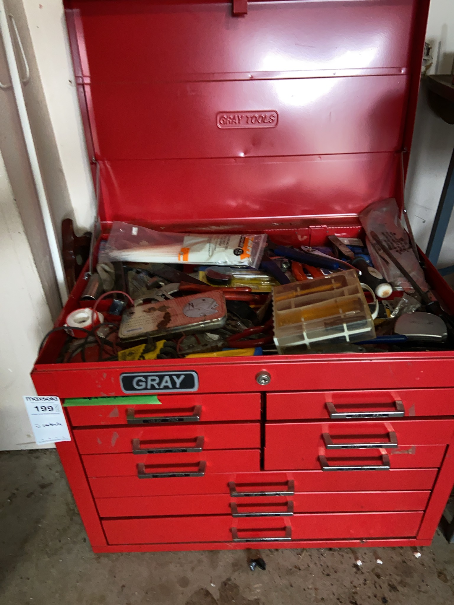 Gray Pro red tool chest with hand tools | Maxsold