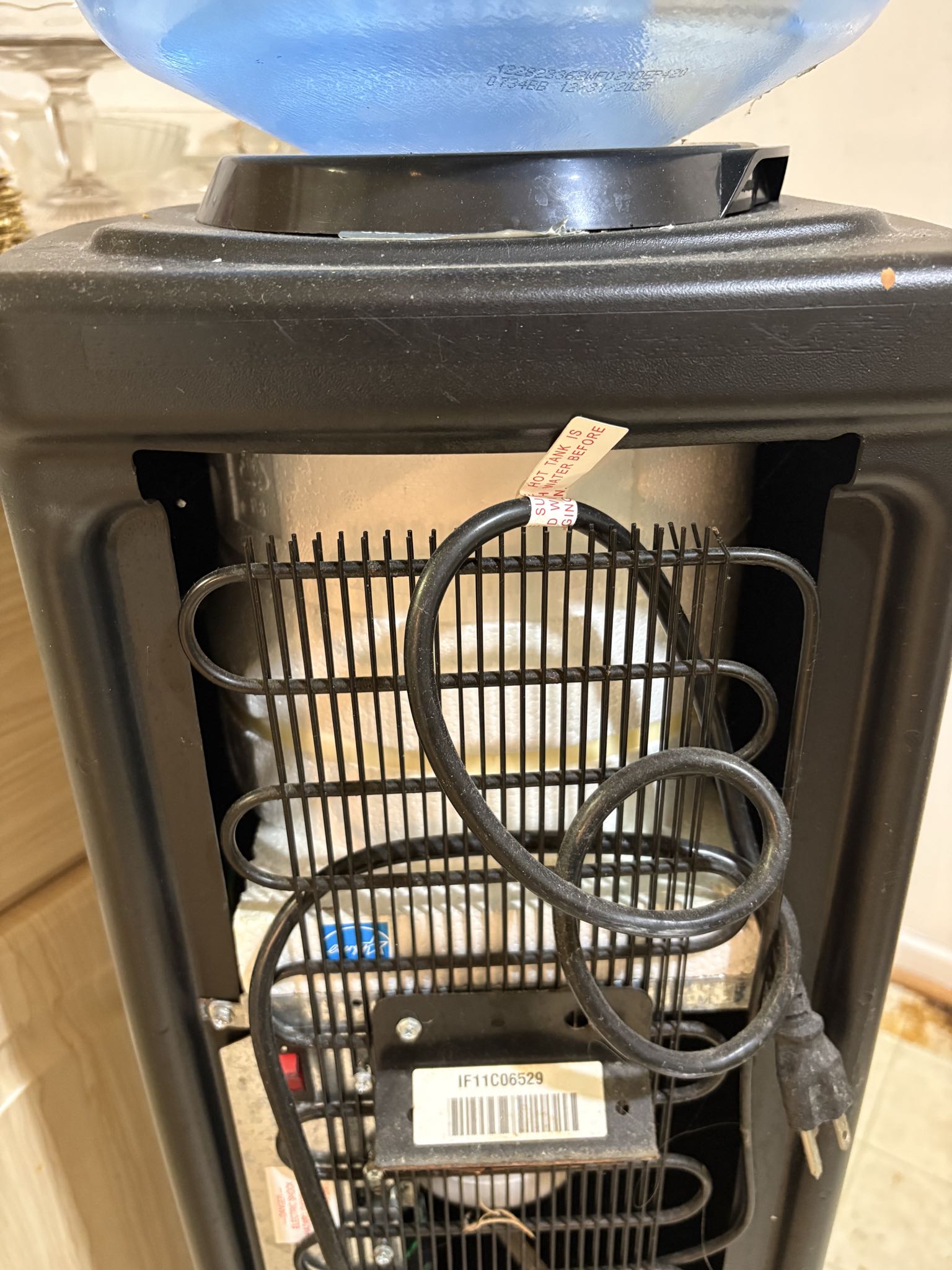 Water cooler dispenser with 5-gallon bottle | Maxsold