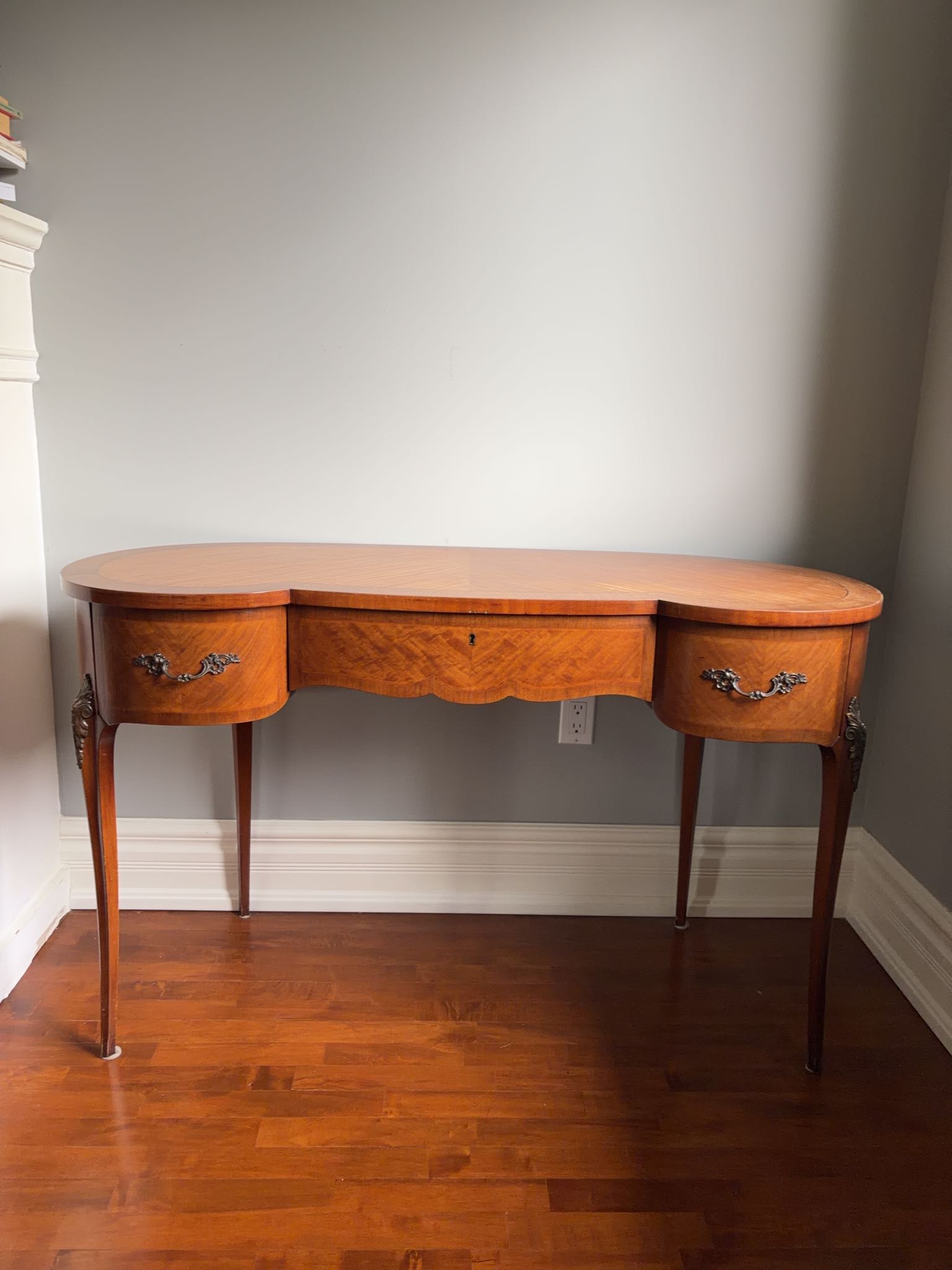 Kidney-shaped Louis XV revival writing desk | Maxsold