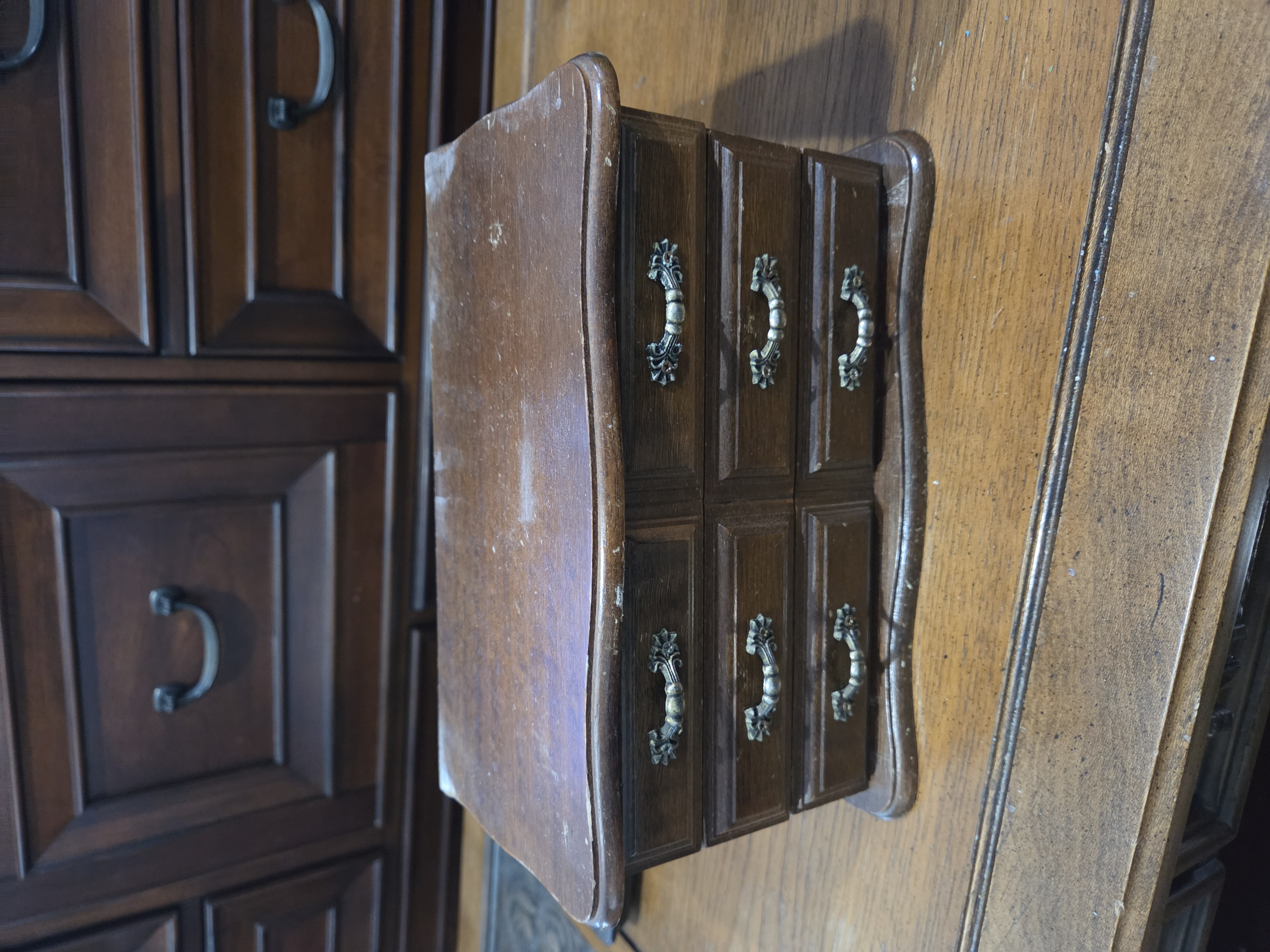 Wood jewelry box with costume jewelry | Maxsold