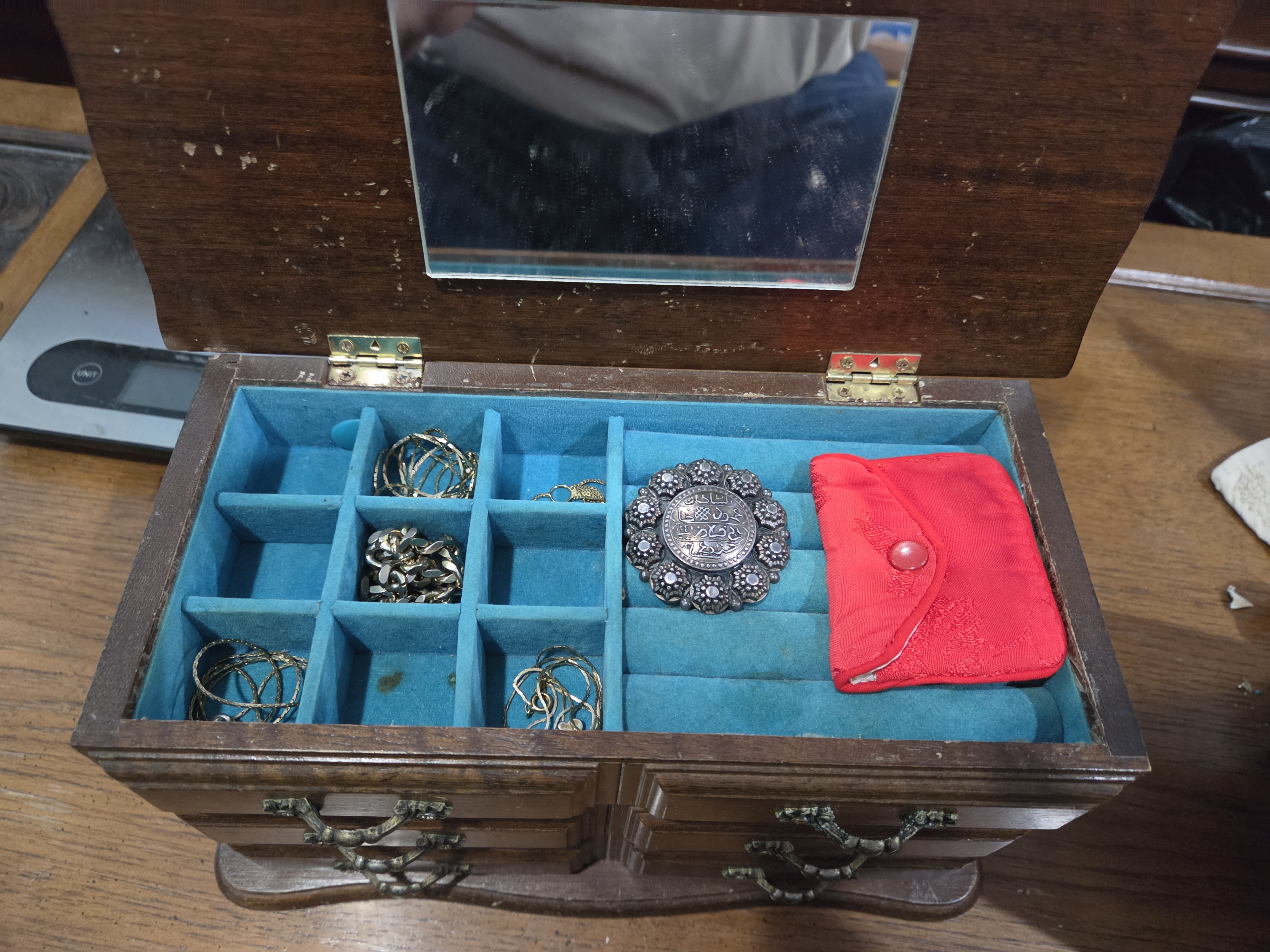 Wood jewelry box with costume jewelry | Maxsold