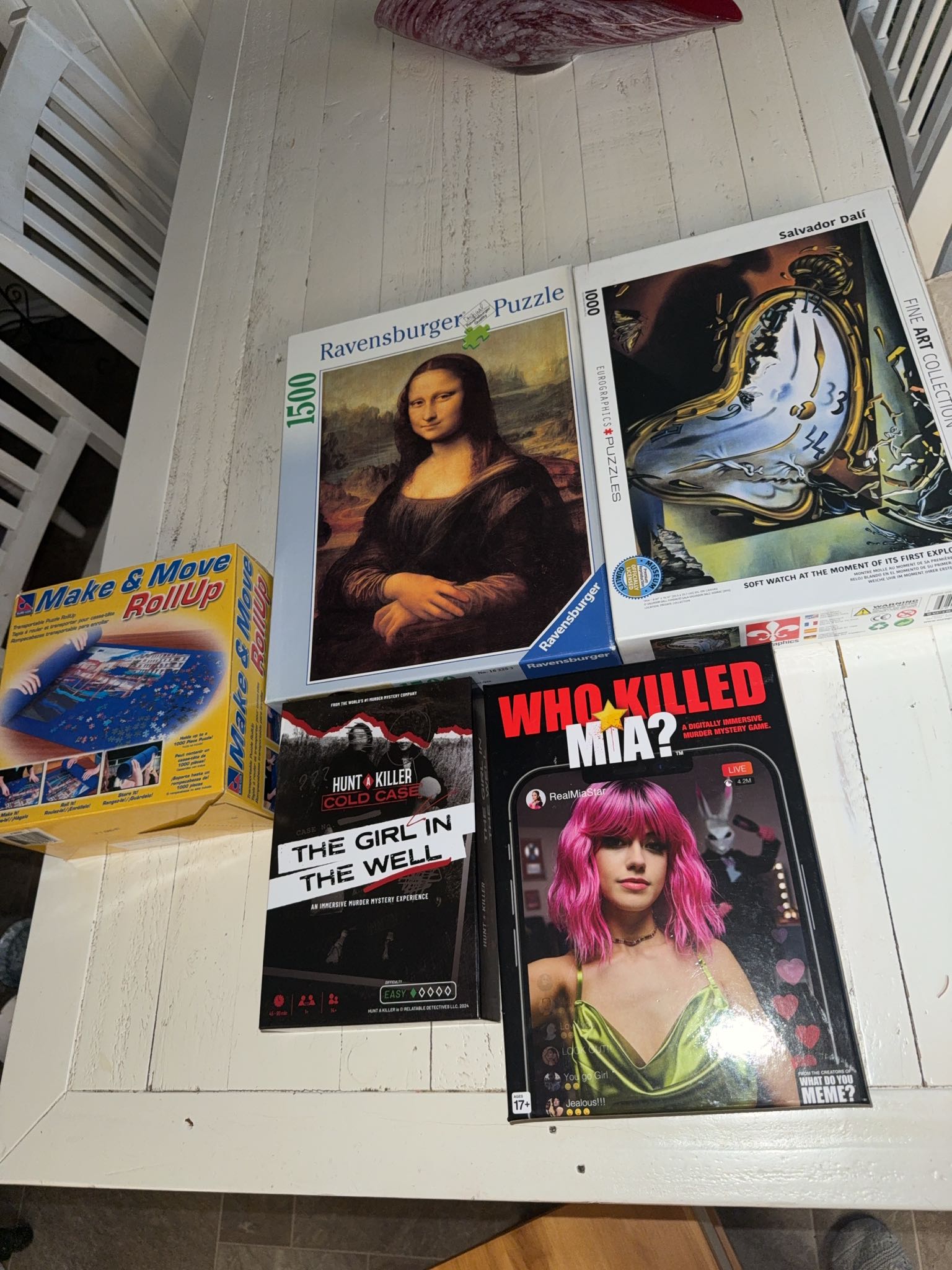 Mystery Board Games And Fine Art Puzzles | Maxsold