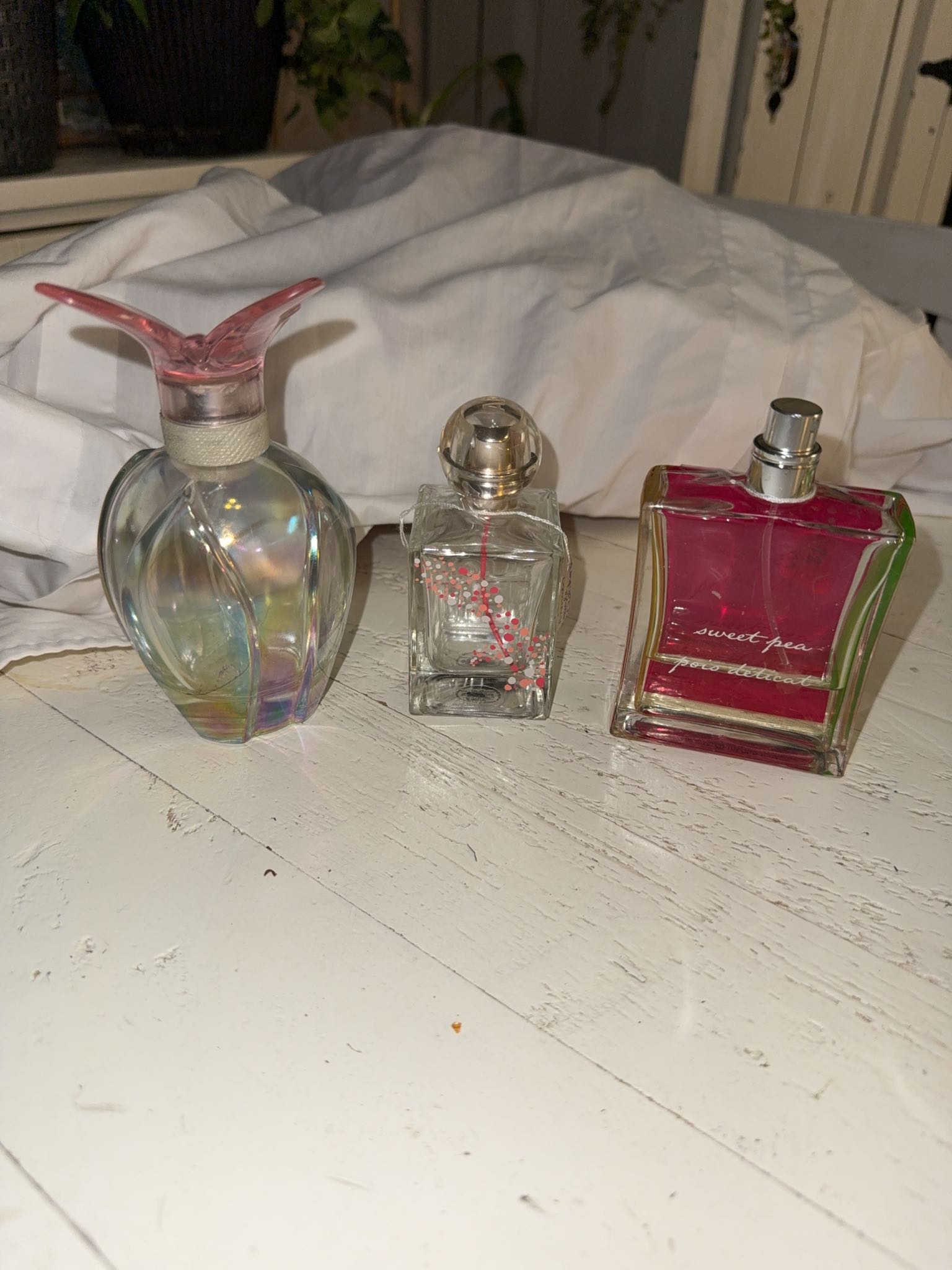 Bath & Body Works, Mariah Carey & American Eagle perfume bottles | Maxsold