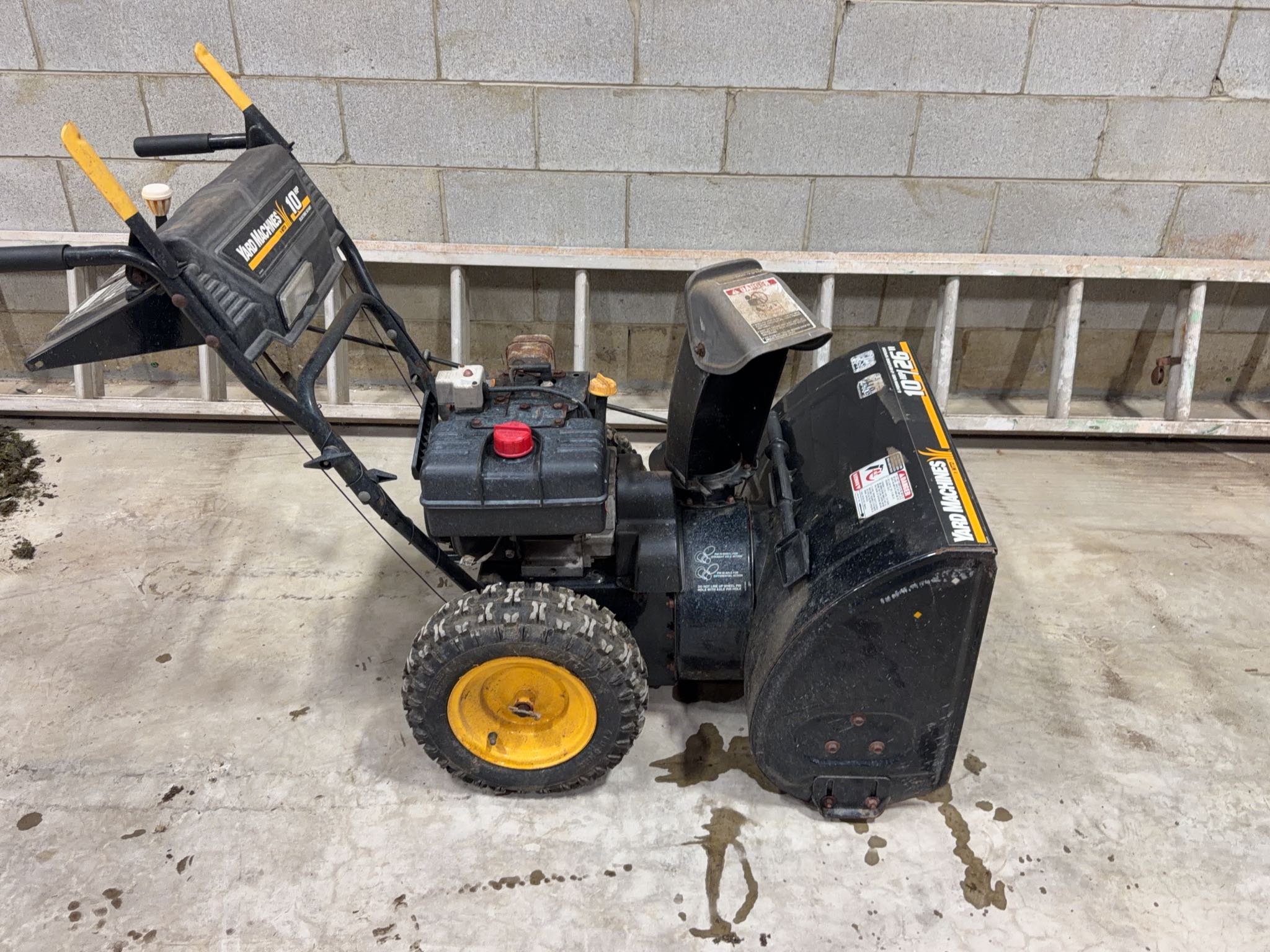 Yard Machines 10 HP 26 in Two-Stage Snow Blower | Maxsold