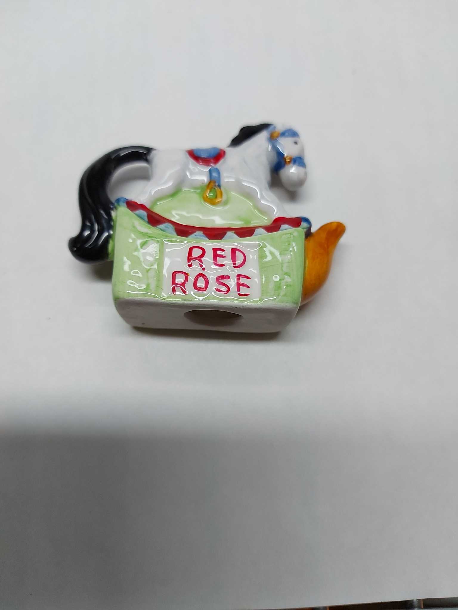 Red Rose Collector Miniature Teapot | Maxsold