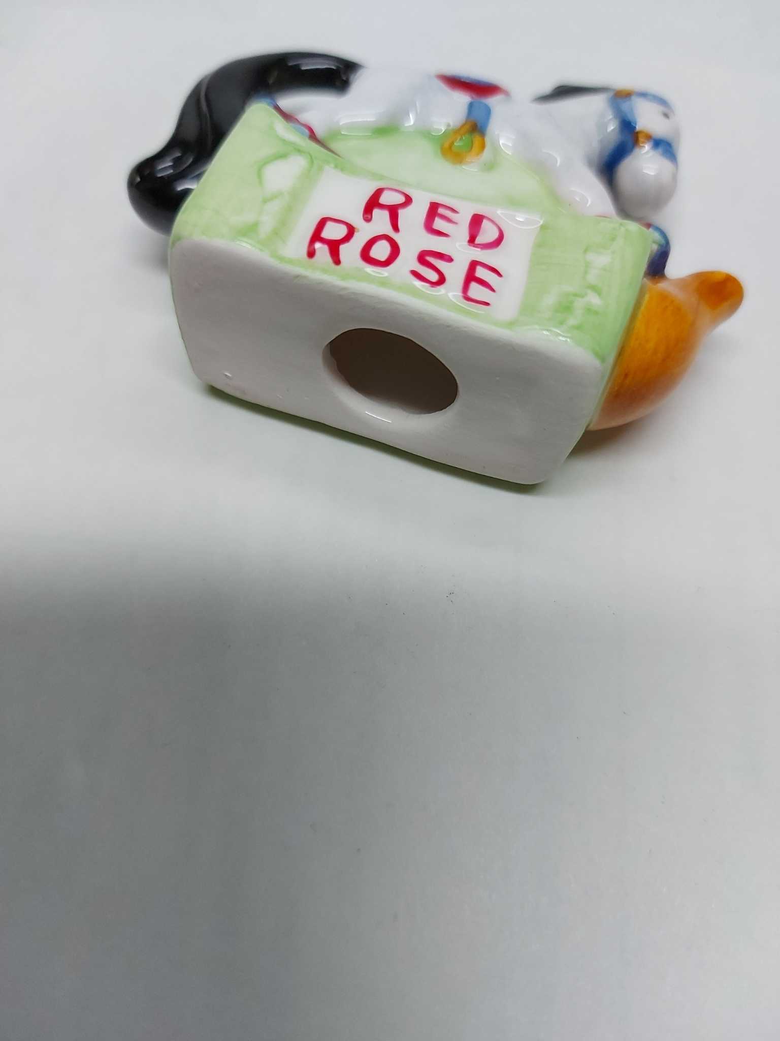 Red Rose Collector Miniature Teapot | Maxsold
