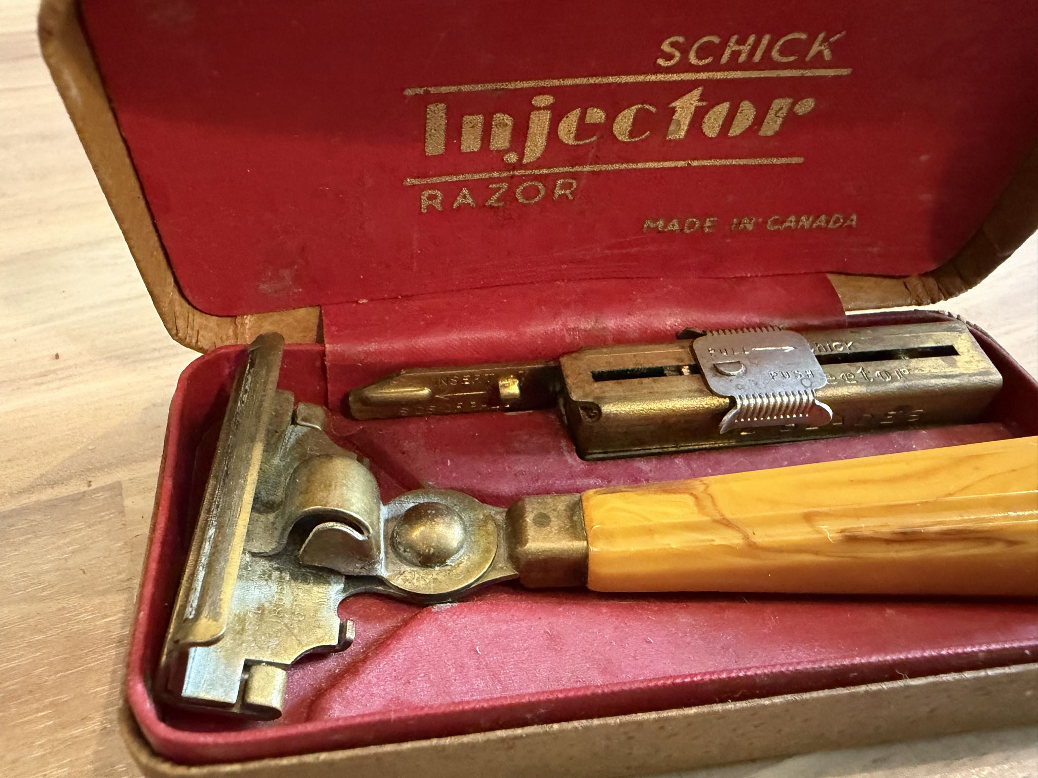 Schick Injector Safety Razor Set | Maxsold
