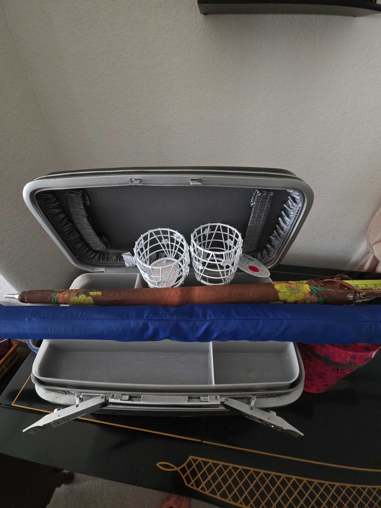 Samsonite train case, 2 umbrellas, hat, baskets | Maxsold