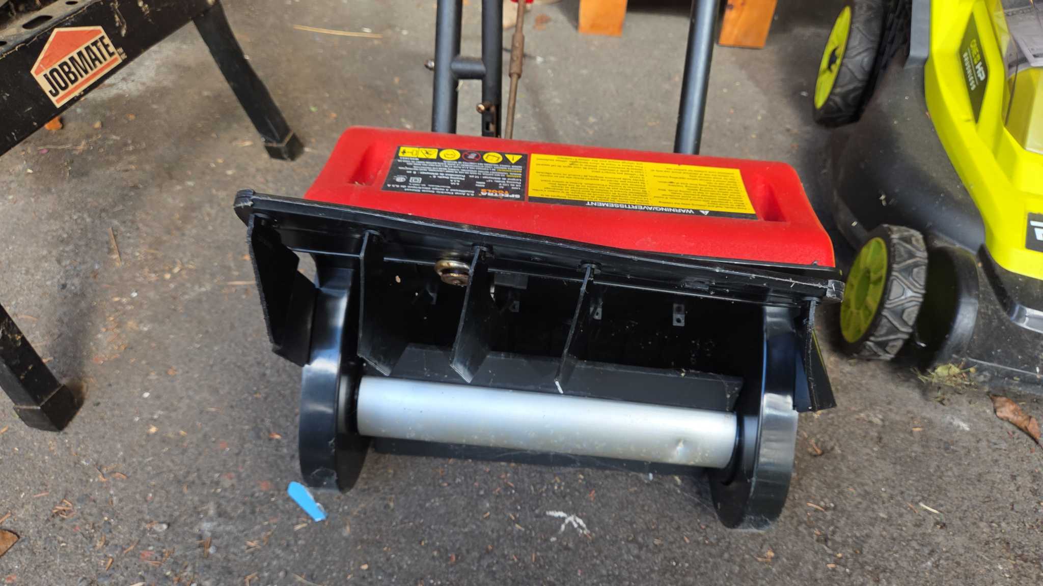 Spectra Tools 6.5-Amp Electric Snow Shovel | Maxsold