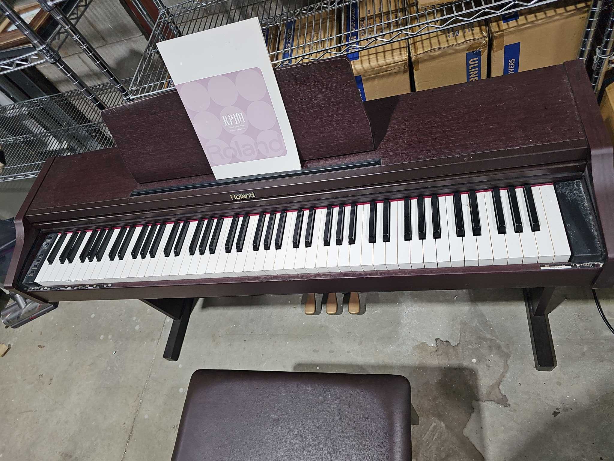 Roland RP101 Digital Piano, 88-Key, Dark Brown | Maxsold