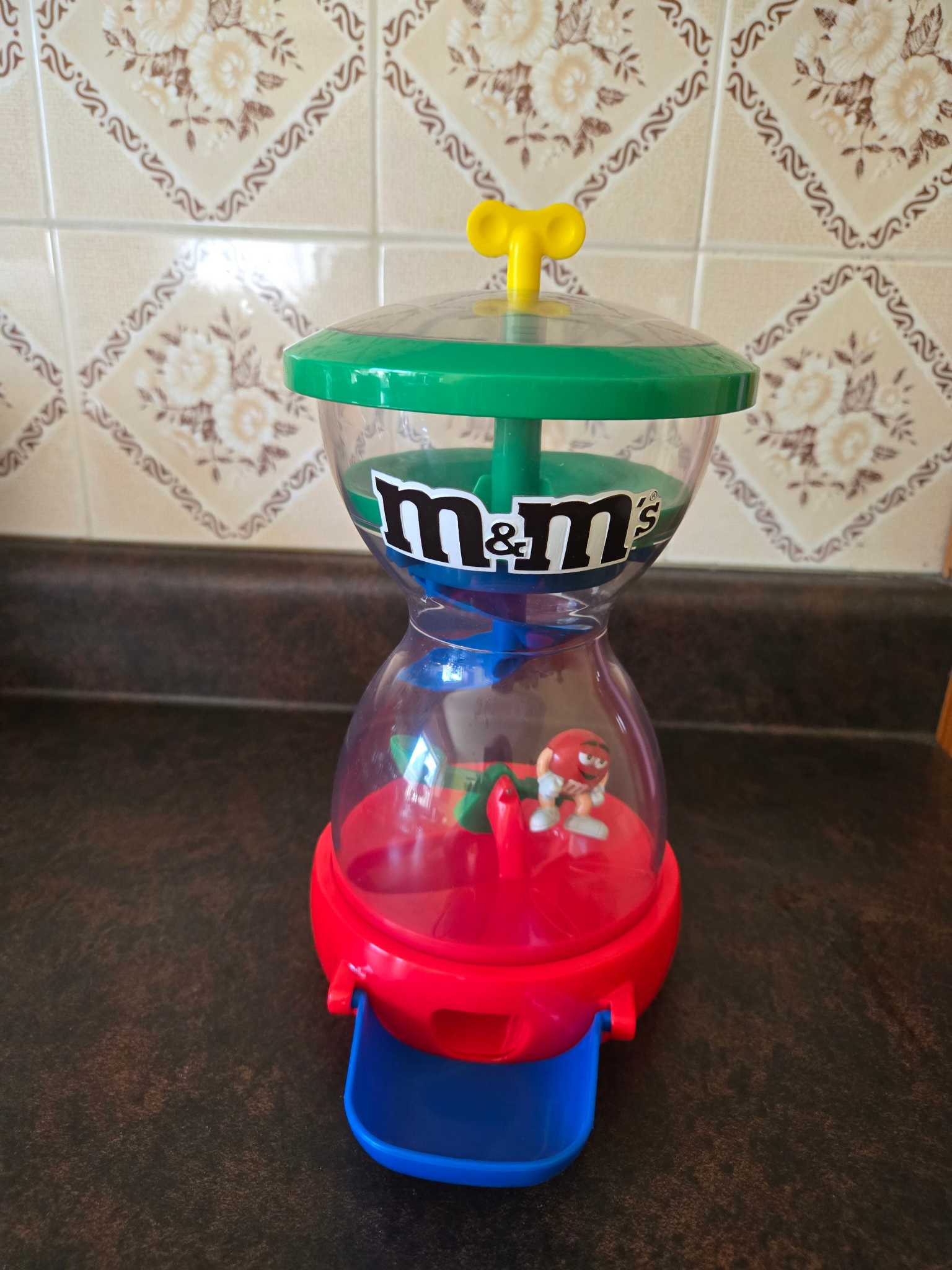 M&M’s hourglass candy dispenser | Maxsold
