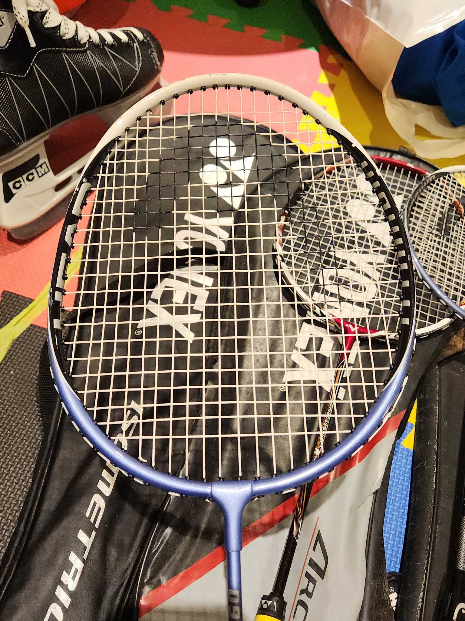 4 Badminton Racquets Yonex & Head | Maxsold