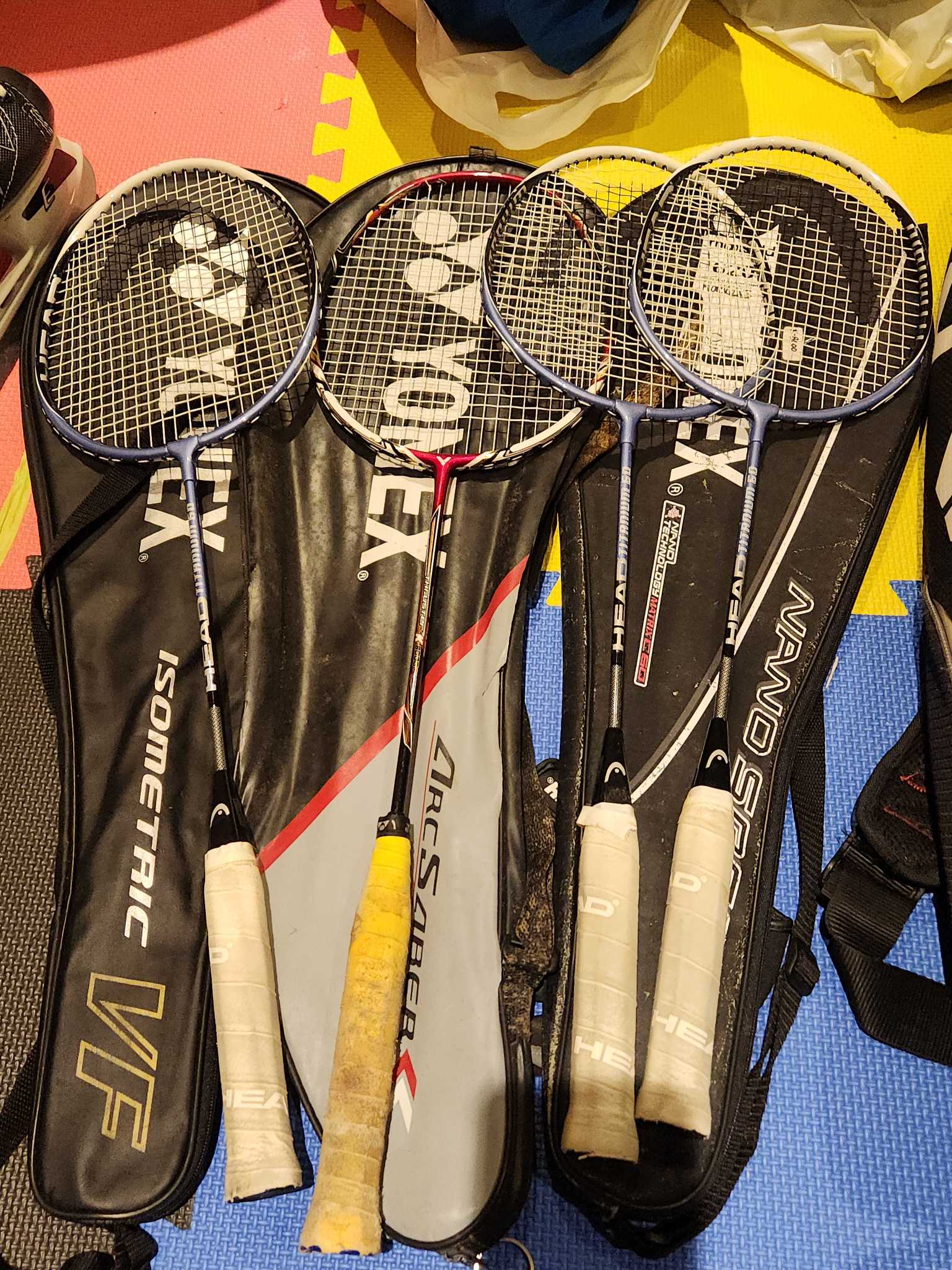4 Badminton Racquets Yonex & Head | Maxsold