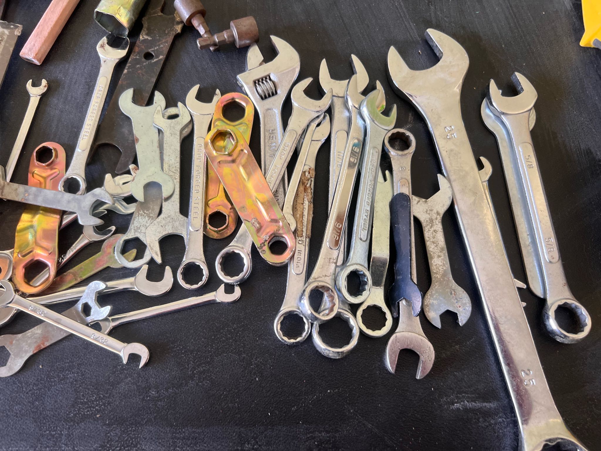 Mixed Hand Tools With Accessories | Maxsold